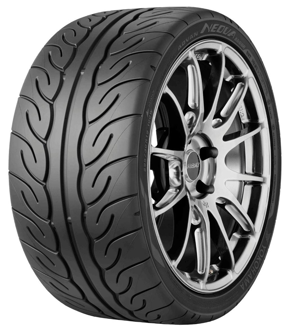 215/40R17 83W Yokohama Advan Neova AD08R